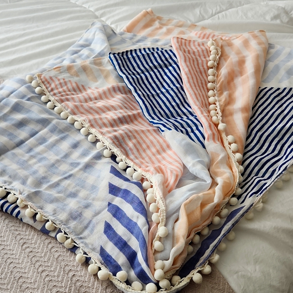 ANN TAYLOR large scarf